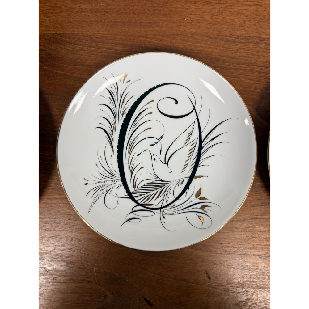 DL & Co Love Dessert Plates Set of 4 Calligraphy Bird Gold Rim Porcelain Boxed - Picture 3 of 10